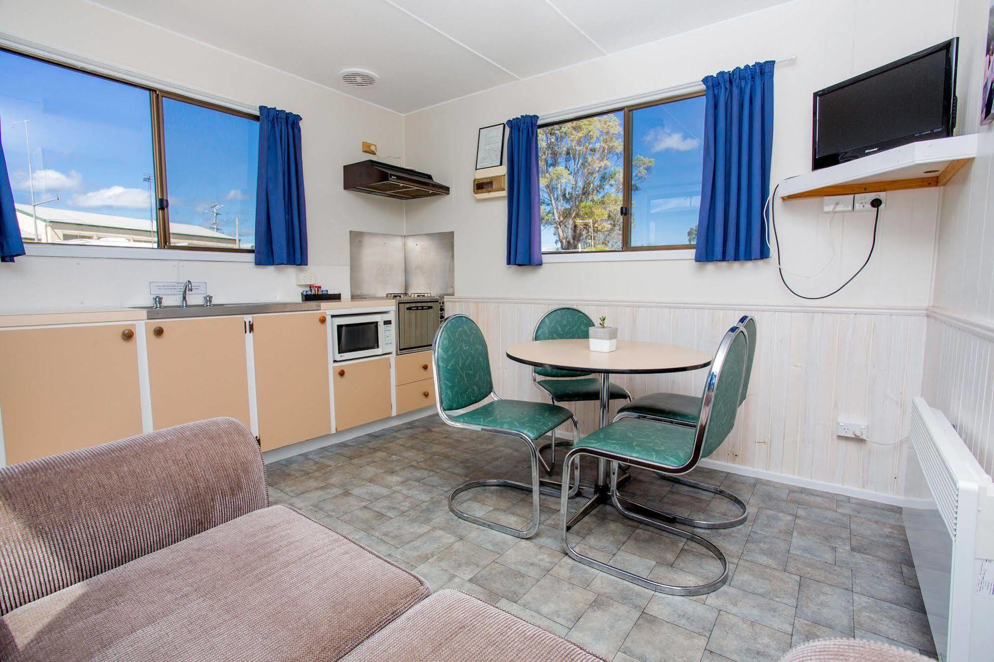 Big4 Tassie Getaway Park Ulverstone Exterior foto